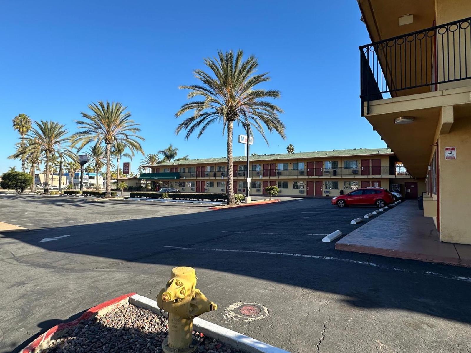 Hotel Avenida - Oceanside Camp Pendleton エクステリア 写真